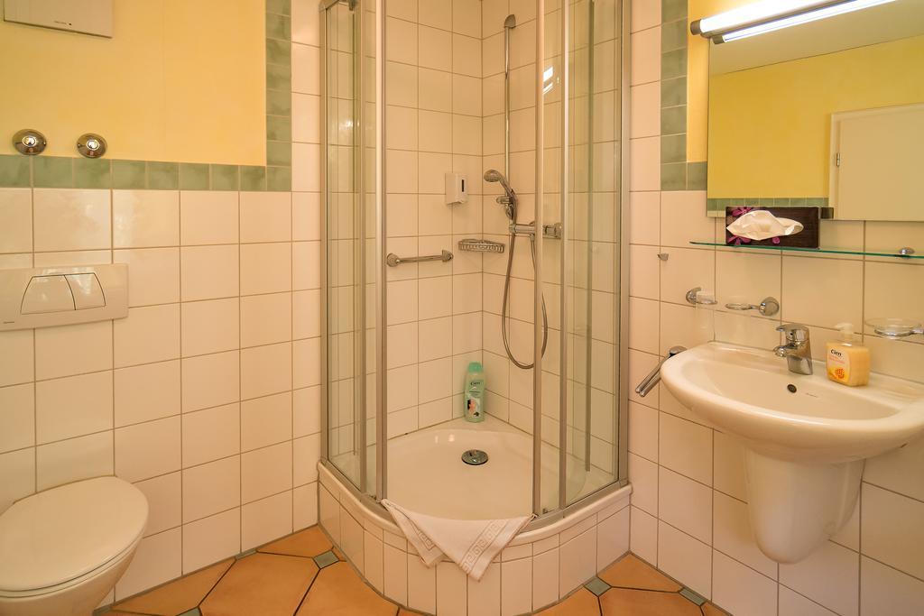 Hotel Zum Lieben Augustin Meersburg Pokój zdjęcie